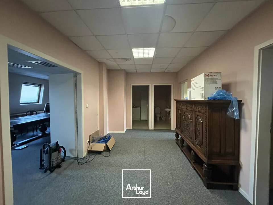 LOCAL D'ACTIVITE - ENTREPOT à VENDRE de 248 m²