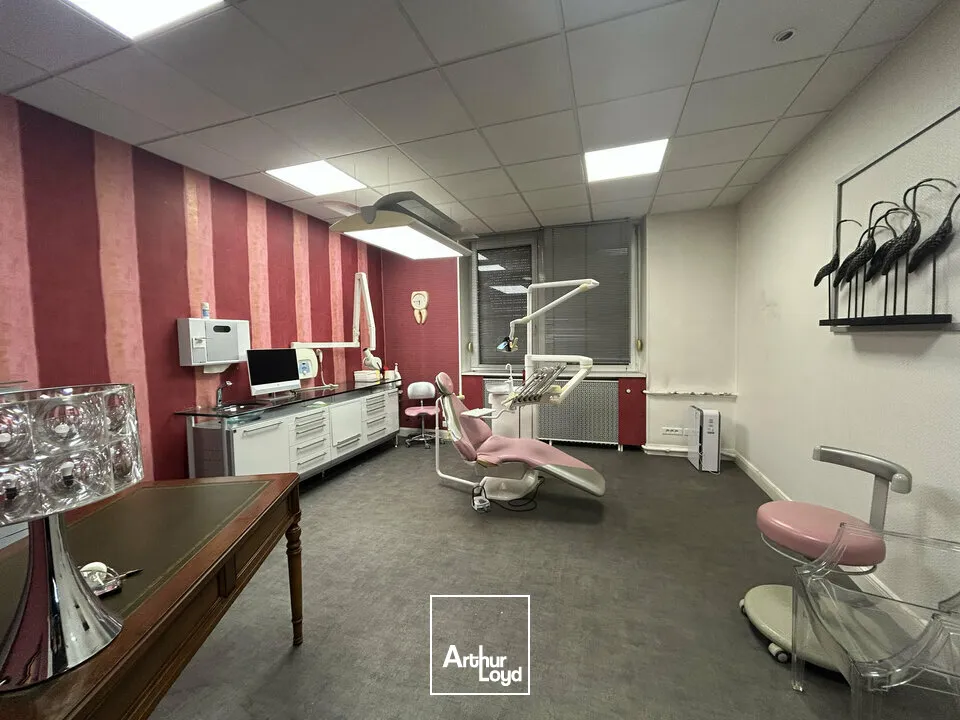 LOCAL D'ACTIVITE - ENTREPOT à VENDRE de 248 m²