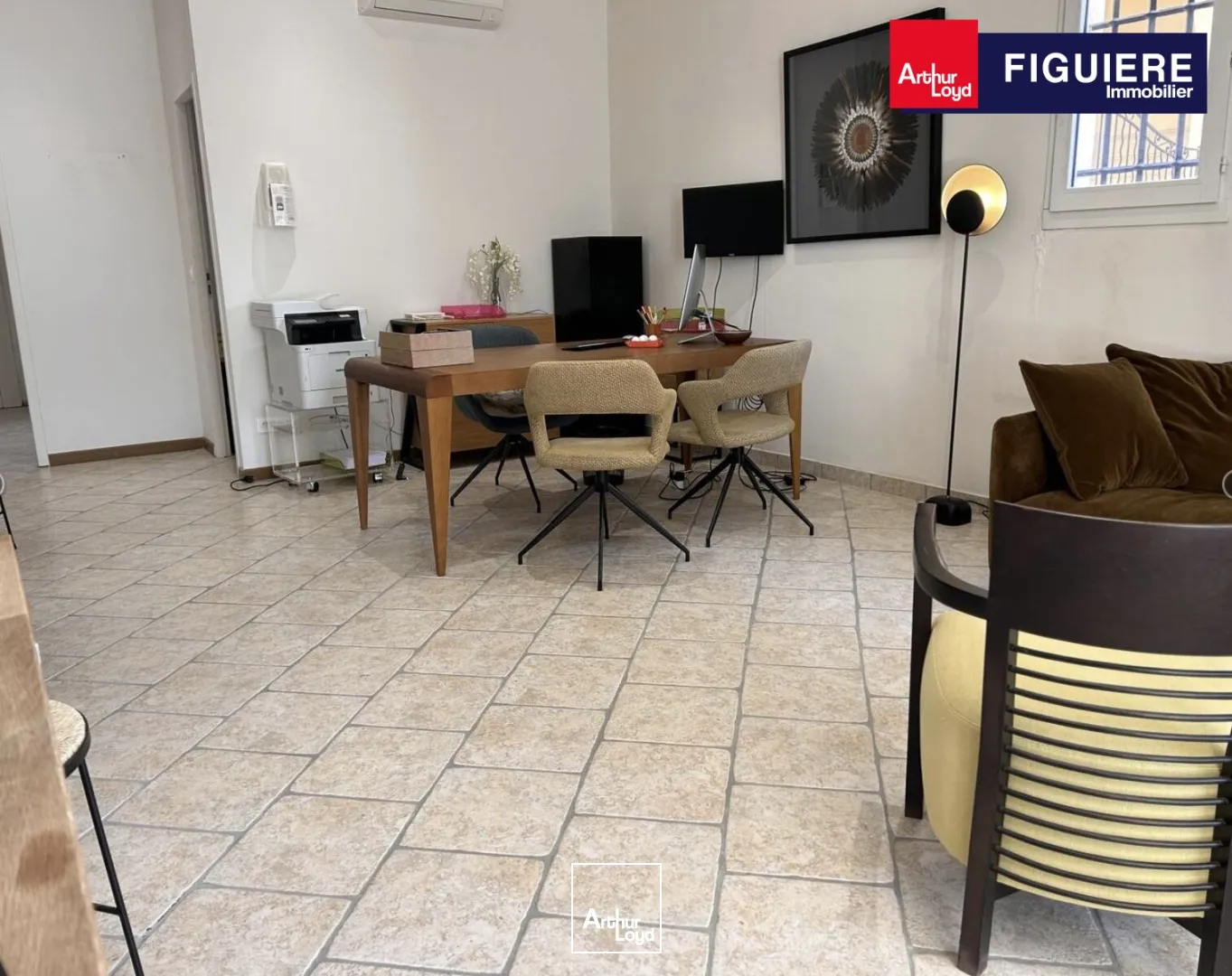 Murs commerciaux à vendre avec 11 caves Domaine de Pont Royal Mallemort