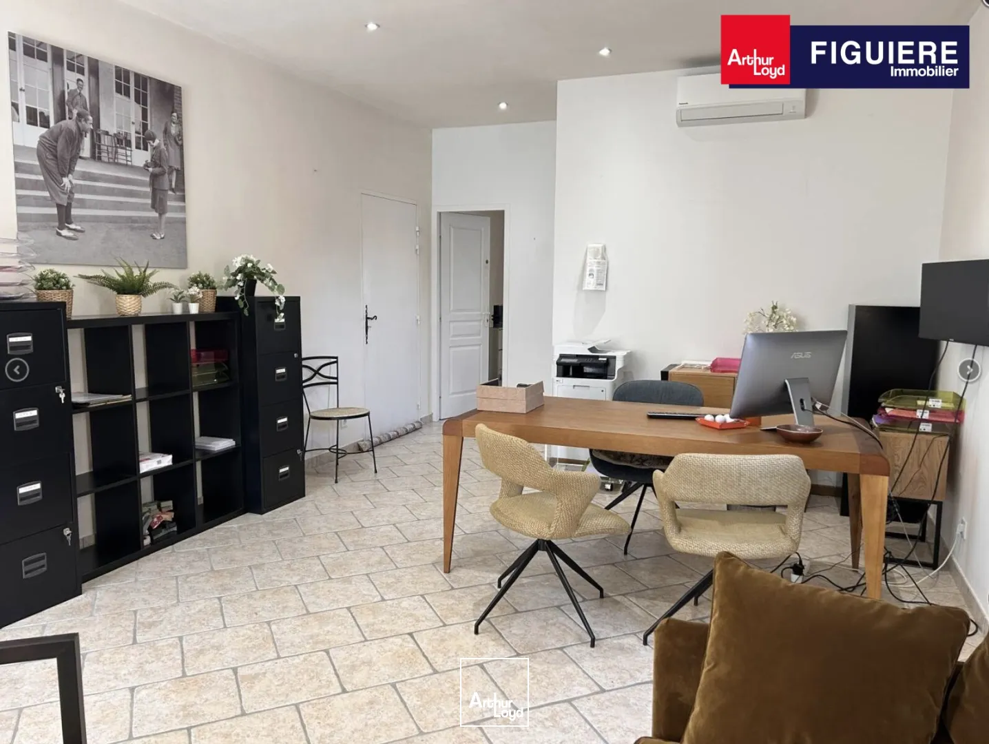 Murs commerciaux à vendre avec 11 caves Domaine de Pont Royal Mallemort