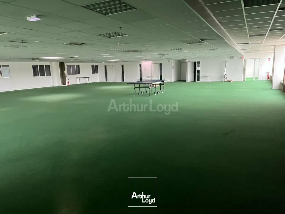 BUREAUX à LOUER de 1000 m²