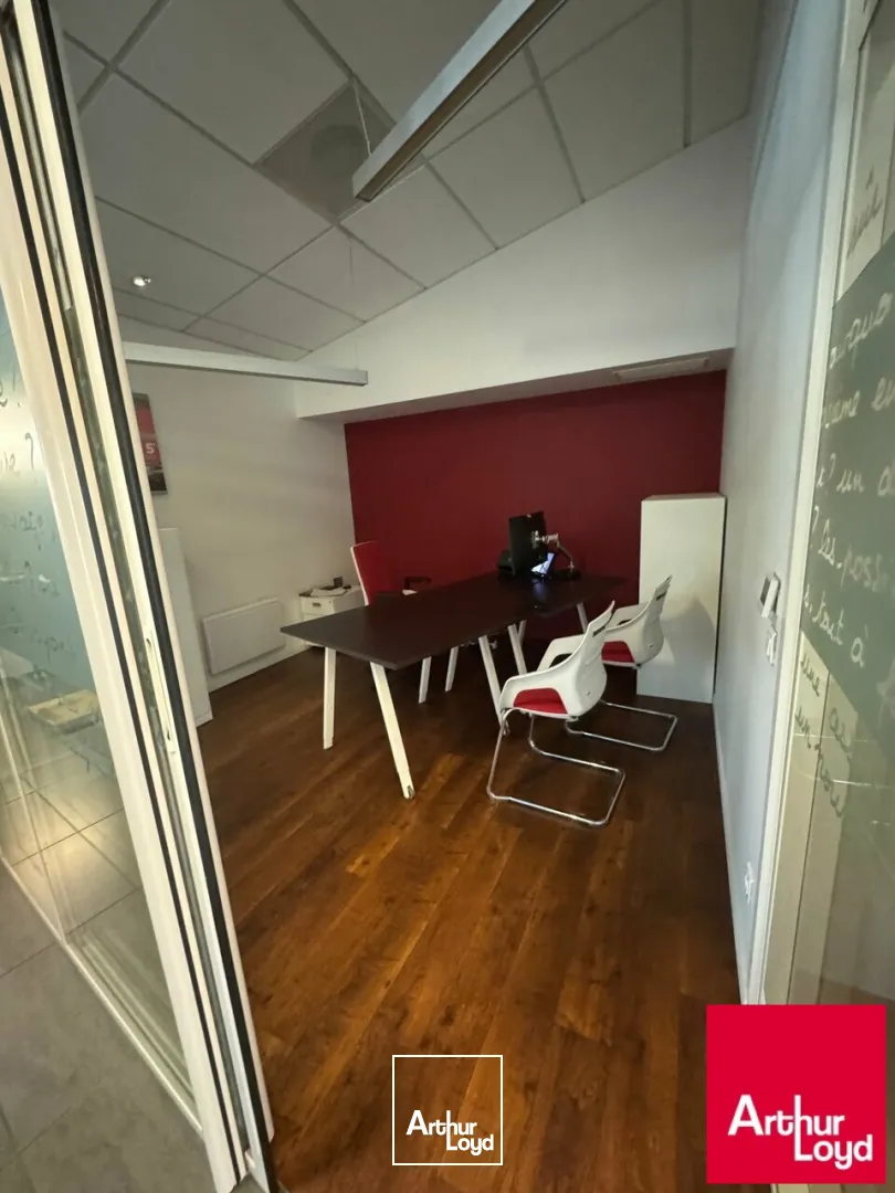 ANGLET EMPLACEMENT PREMIUM 156M2 SUR AXE PASSANT