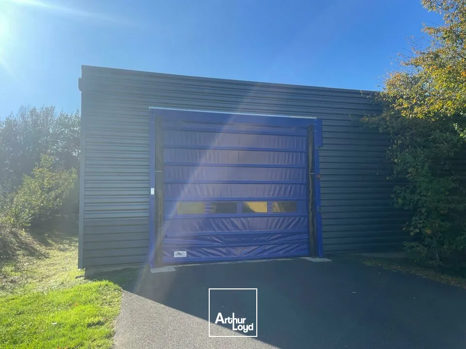 LOCAL D'ACTIVITE 1&nbsp;290M² - A VENDRE - ESSART