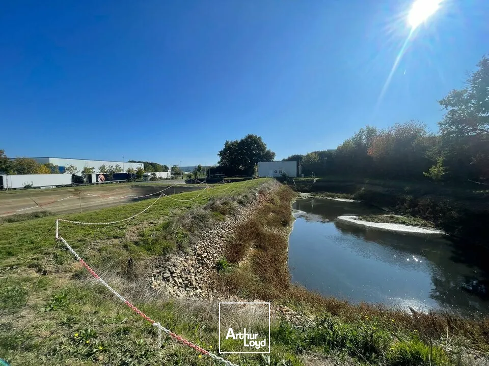 TERRAIN 4&nbsp;200M² - A VENDRE - ESSART