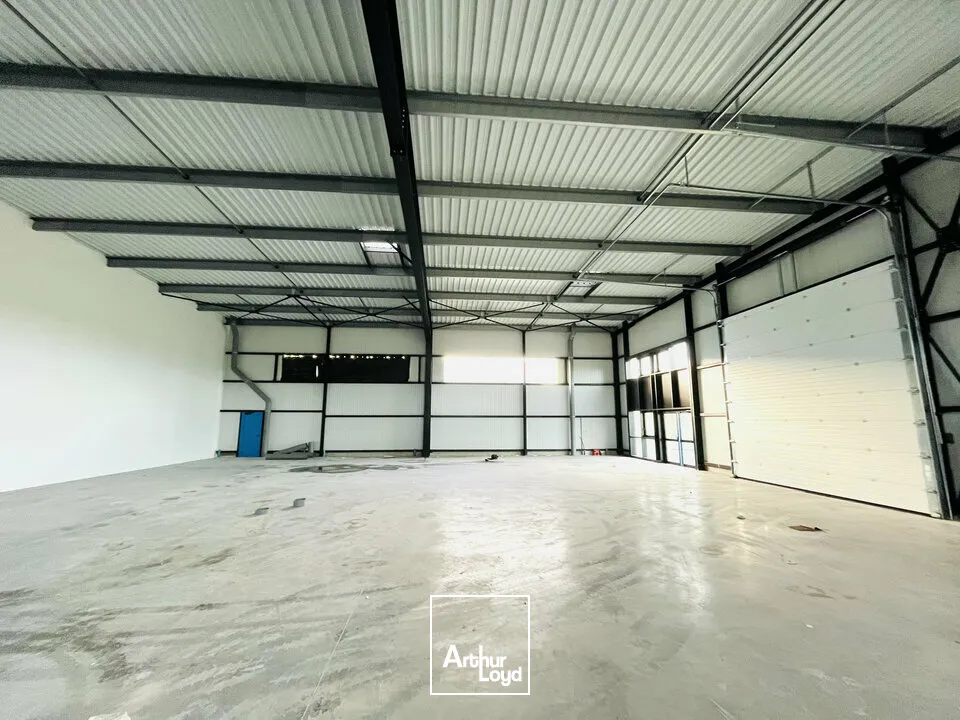 A LOUER - LE HAVRE PLATEAU NORD - LOCAL D'ACTIVITÉ NEUF BRUT DE BÉTON D'ENVIRON 285 m2 + 6 STATIONNEMENTS PRIVATIFS