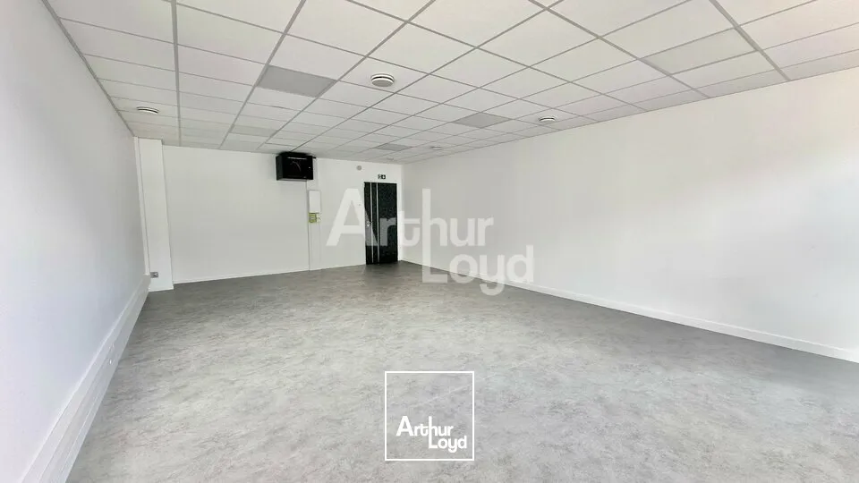 A LOUER - BUREAUX DE 46m2 - TECHNOLAC