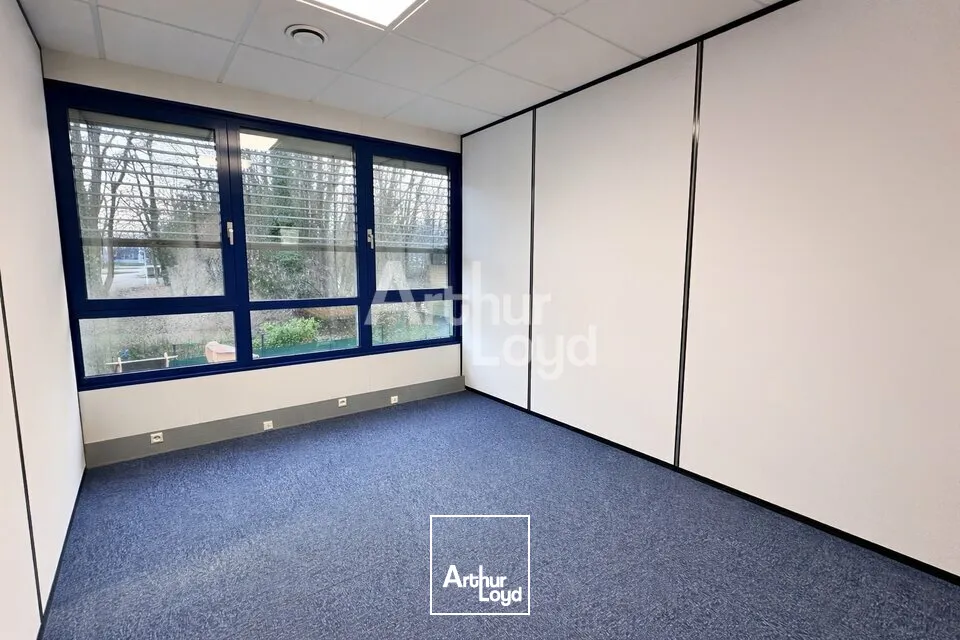A LOUER - BUREAU DE 10m2 - TECHNOLAC