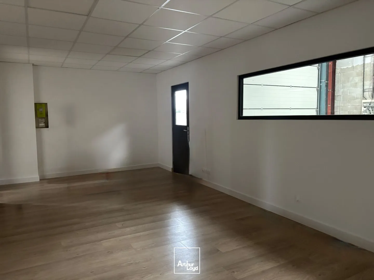 Locaux d'activité & Entrepôts - Location - SAINT JEAN DE BRAYE - 45800 - 450-450 - 7585924