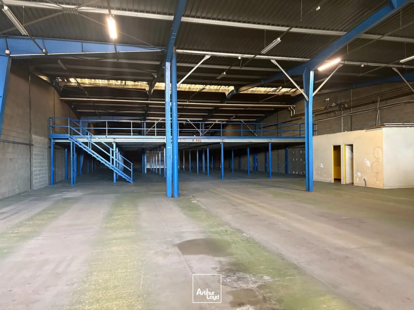 Cellule d'activités à louer - 1&nbsp;562 m2 - ZI d'Ingré / Saint Jean de la Ruelle - ADELIS