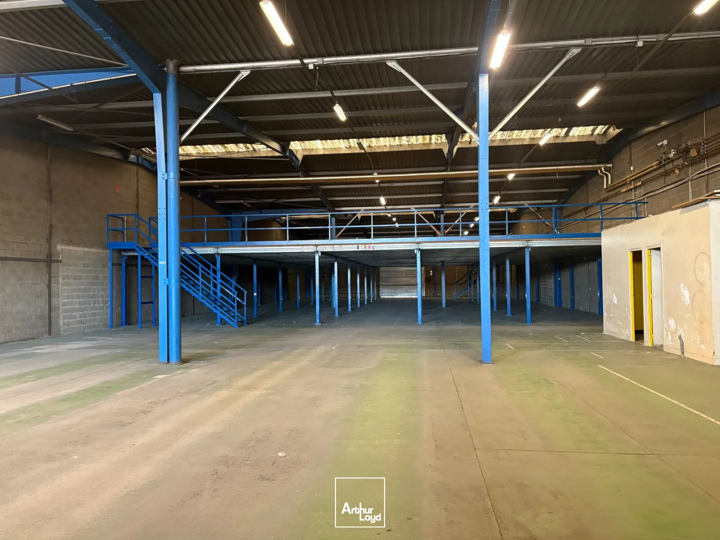 Cellule d'activités à louer - 1&nbsp;562 m2 - ZI d'Ingré / Saint Jean de la Ruelle - ADELIS