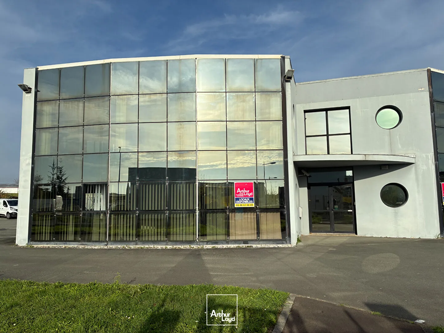 A louer Local d'activité ZAC AYTRE 660 m2