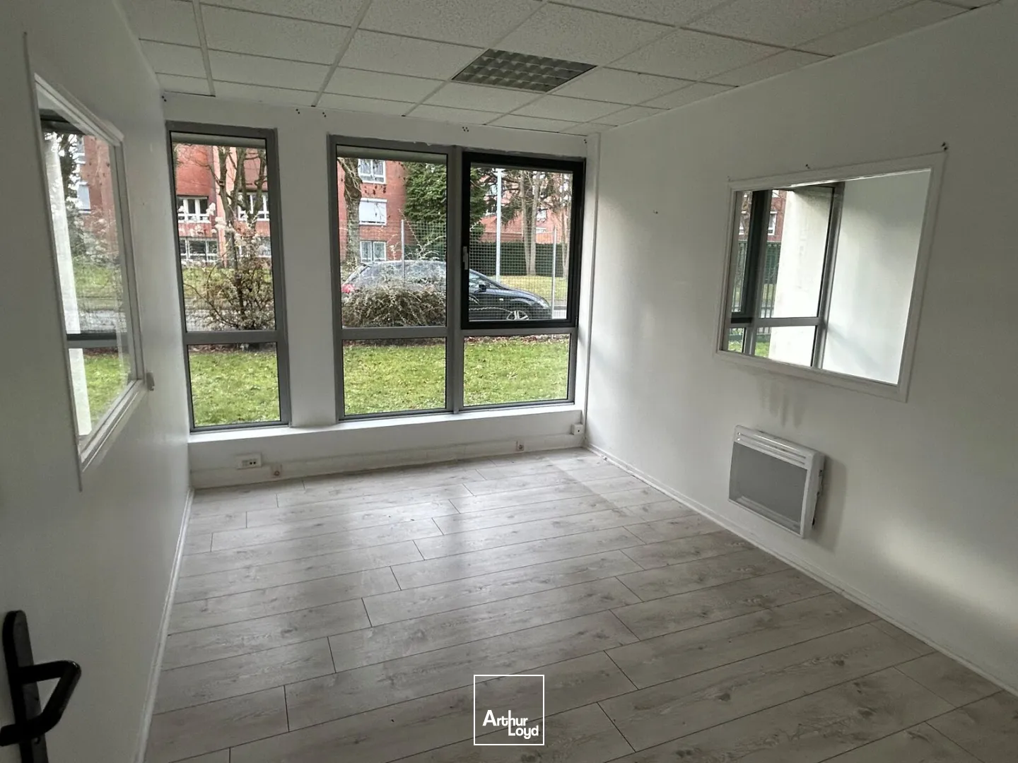 Locaux d'activité & Entrepôts - Location - MONS EN BAROEUL - 59370 - 467-467 - 7586042