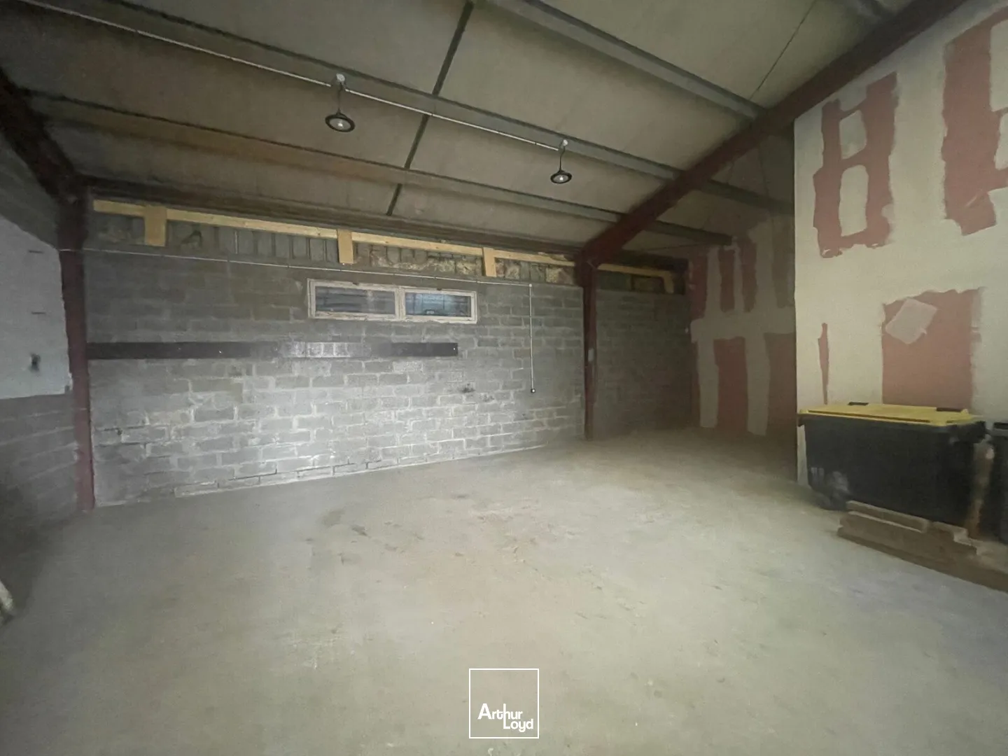 Locaux d'activité à louer à SAINT MARCEL 27950