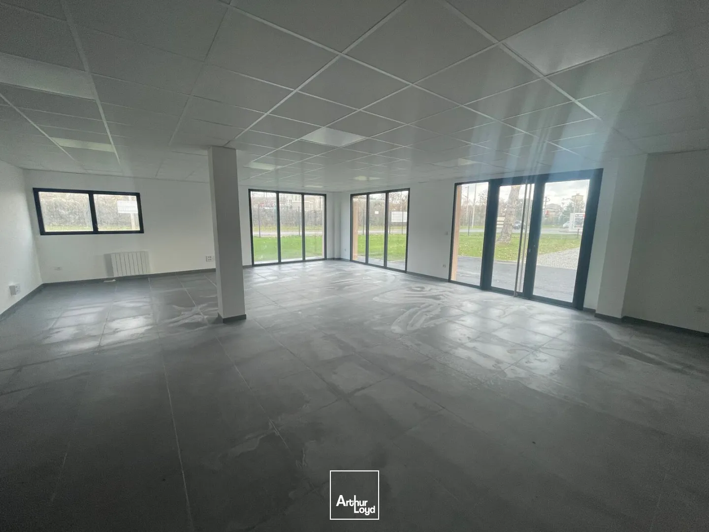 Locaux d'activité à louer à SAINT MARCEL 27950