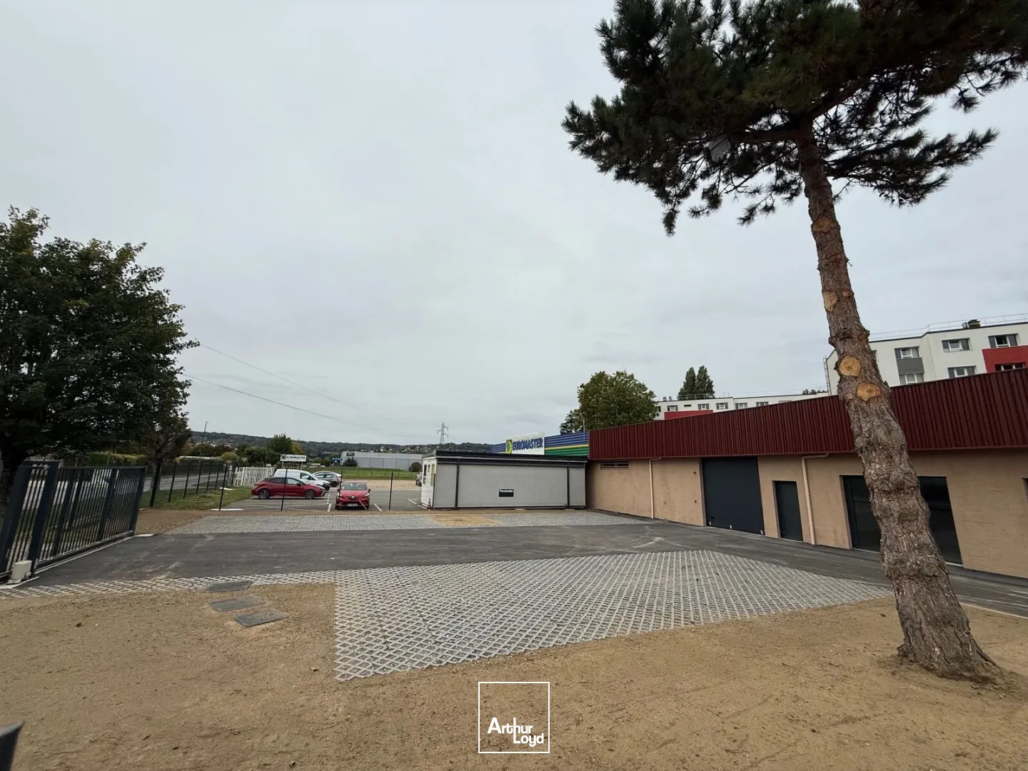 Locaux d'activité à louer à SAINT MARCEL 27950