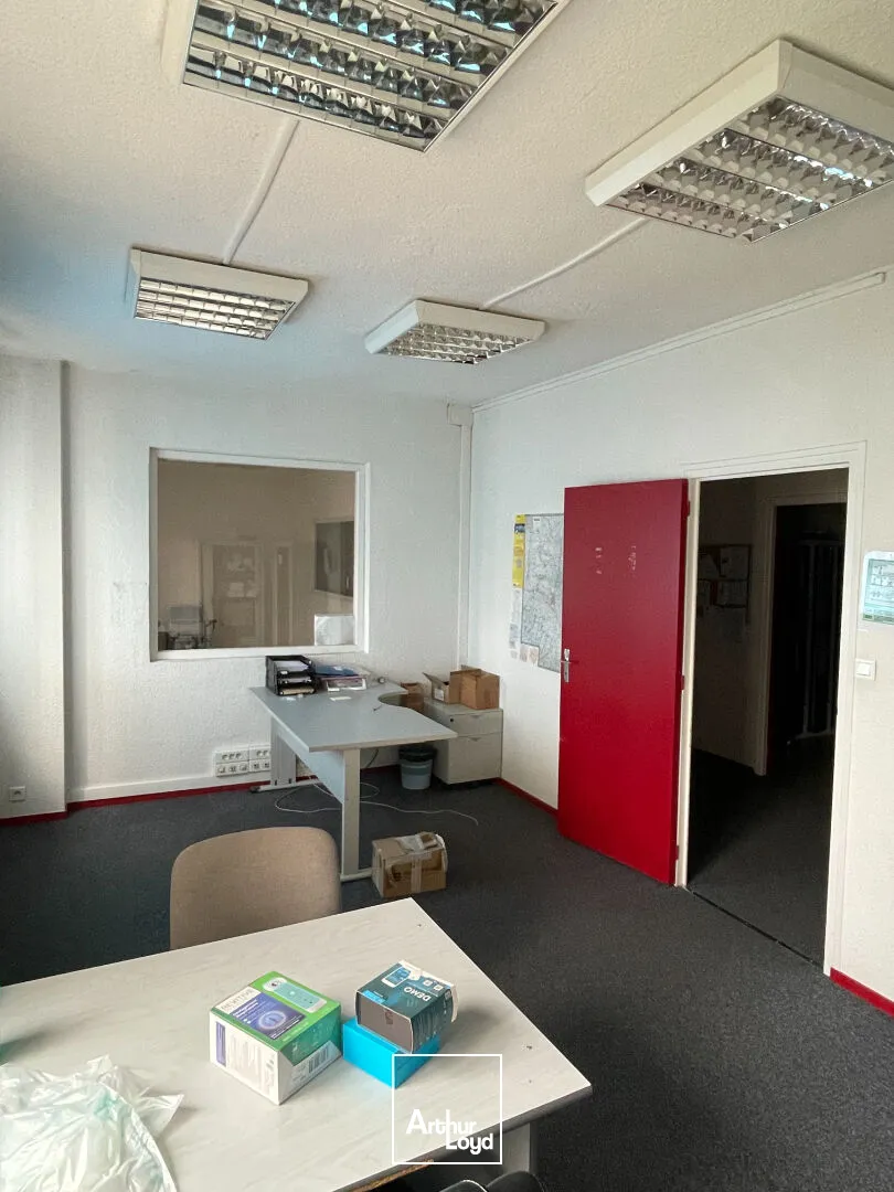ALOUER -- LIMOGES SUD -- Local d'activité 1&nbsp;000 m²