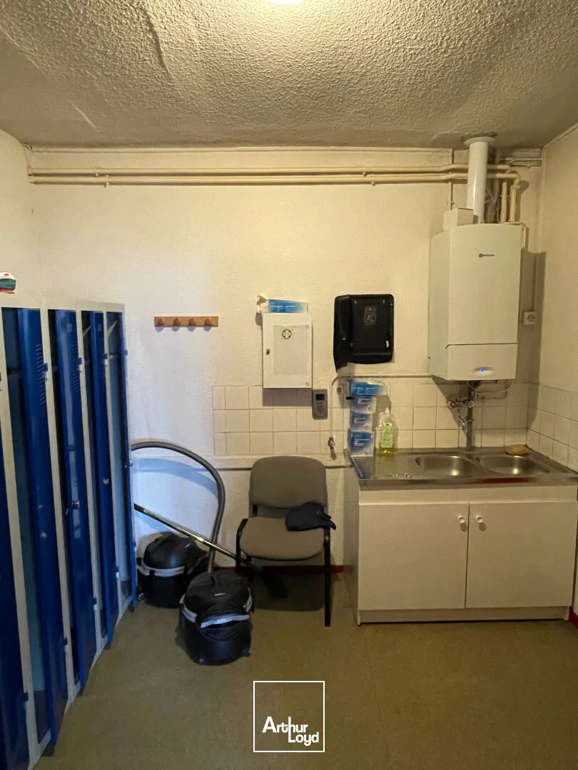 ALOUER -- LIMOGES SUD -- Local d'activité 1&nbsp;000 m²