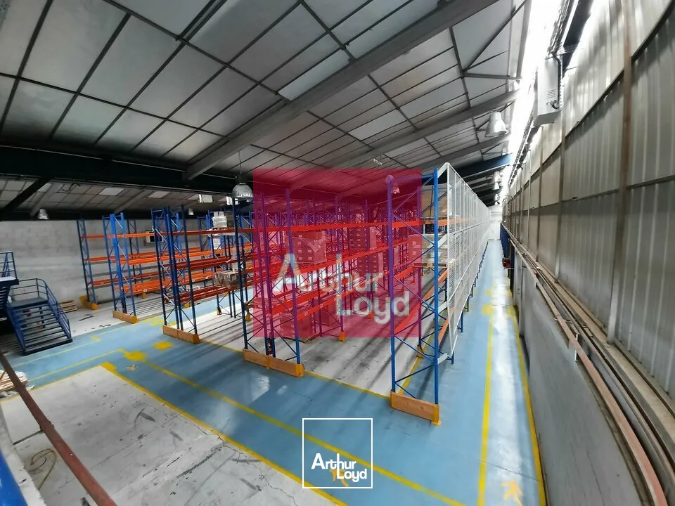 COURNON ZI A LOUER ENTREPOT 7918 M²