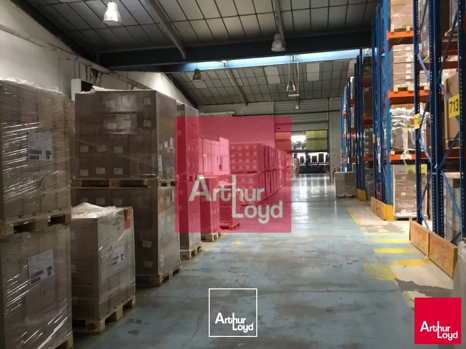 COURNON ZI A LOUER ENTREPOT 4&nbsp;846 M²