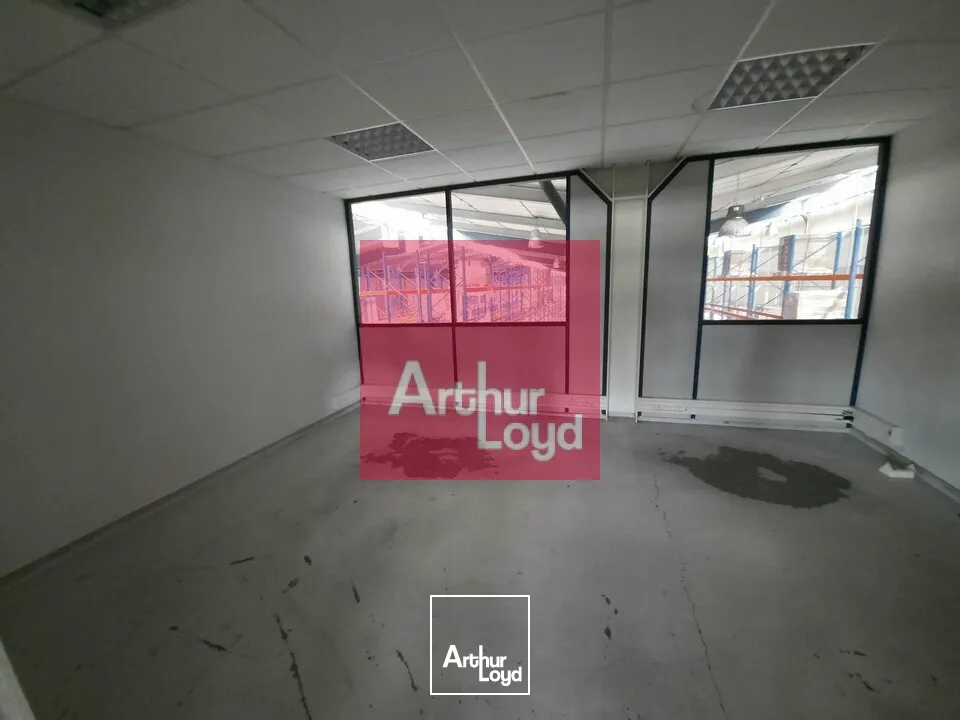 COURNON ZI A LOUER ENTREPOT 3072 M²