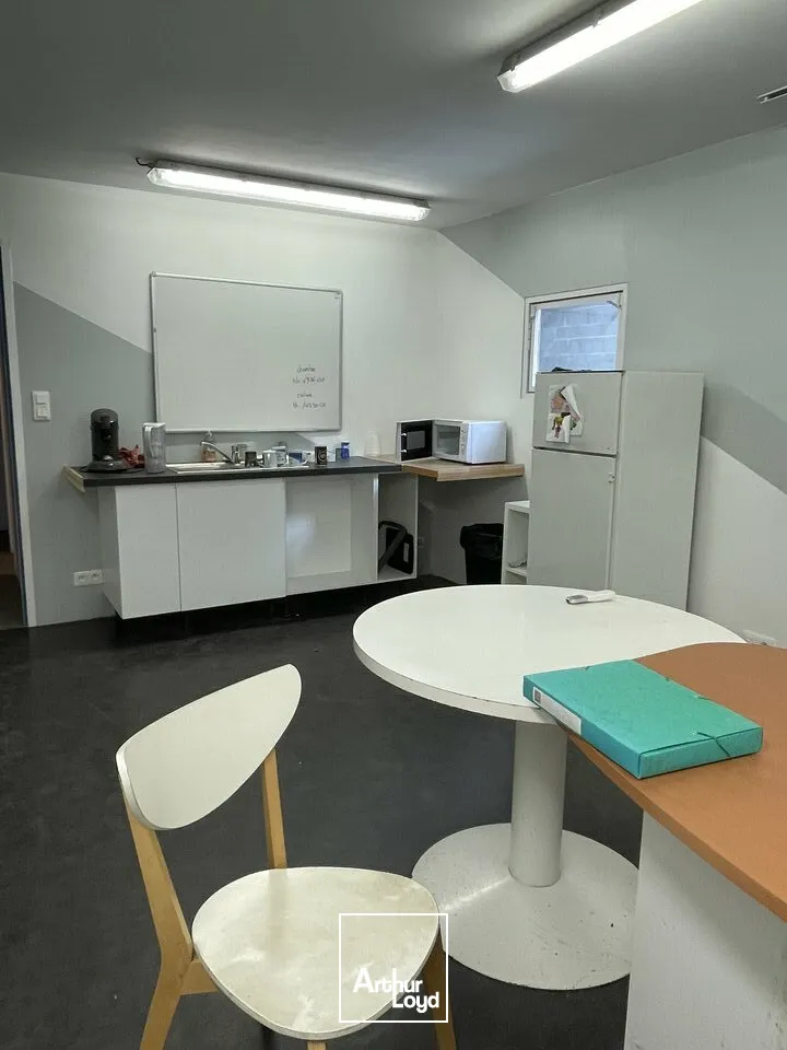 Locaux d'activité & Entrepôts - Location - NIORT - 79000 - 270-270 - 7586658