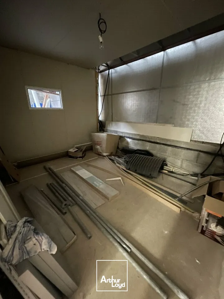 Locaux d'activité & Entrepôts - Location - NIORT - 79000 - 270-270 - 7586659