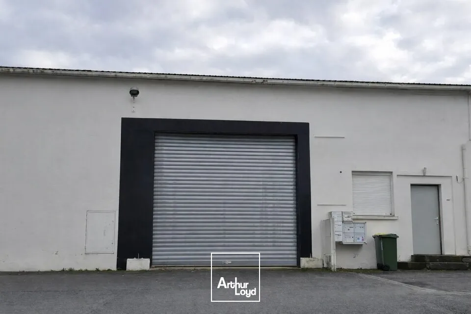 Locaux d'activité & Entrepôts - Location - NIORT - 79000 - 270-270 - 7586656