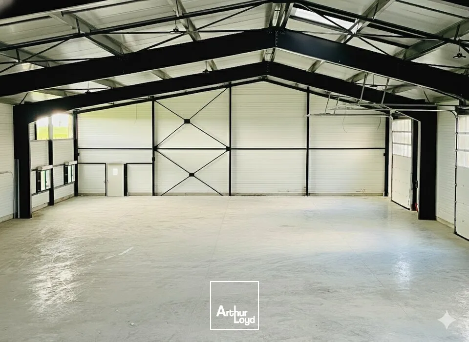 A LOUER - LE HAVRE PLATEAU NORD - LOCAL D'ACTIVITÉ NEUF AMÉNAGÉ D'ENVIRON 235 m2