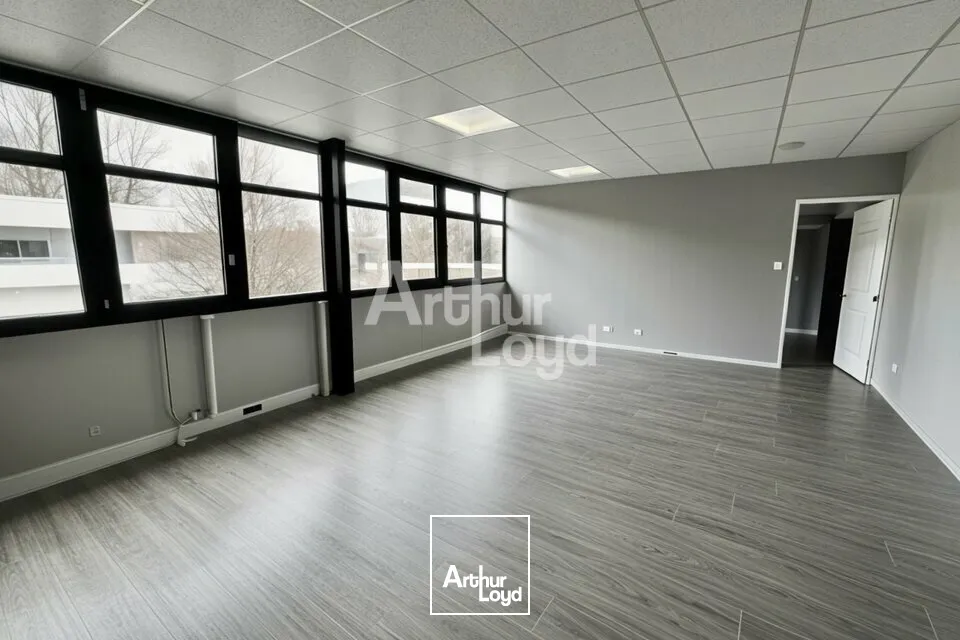 Bureau à louer au Bourget du lac-50 m² au sein du parc d'activités Savoie Technolac