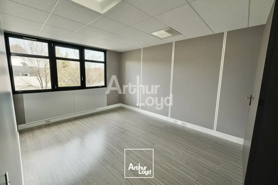 Bureau à louer au Bourget du lac-50 m² au sein du parc d'activités Savoie Technolac