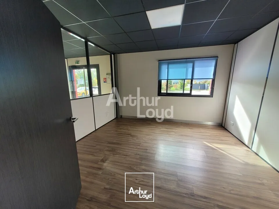 A VENDRE - Local d'activité de 566 m² + 118m2 de bureaux - Secteur Alpespace