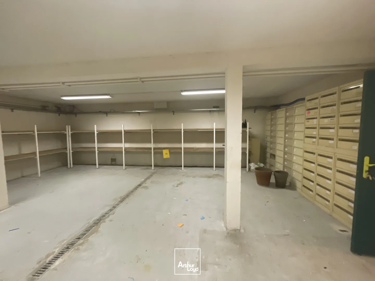 164 m2 de Bureaux à louer - Chaumontel proche gare 