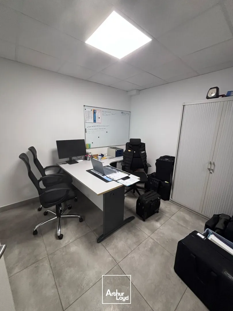 Locaux commerciaux - Location - SAUTRON - 44880 - 93.7-93.7 - 7587322