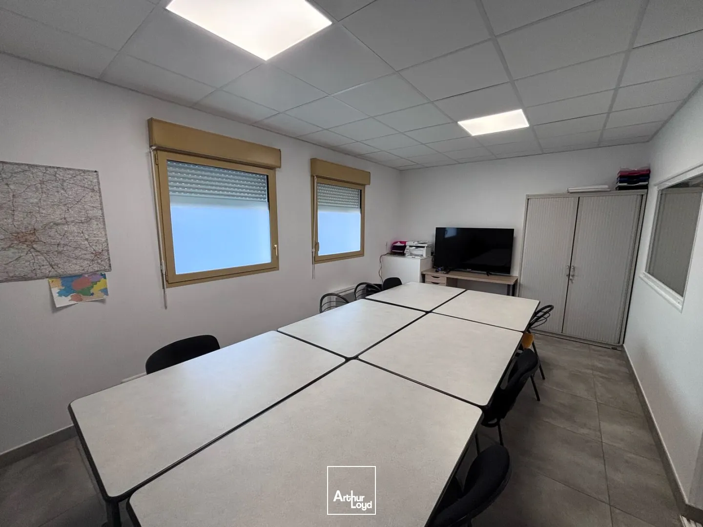 Locaux commerciaux - Location - SAUTRON - 44880 - 93.7-93.7 - 7587318