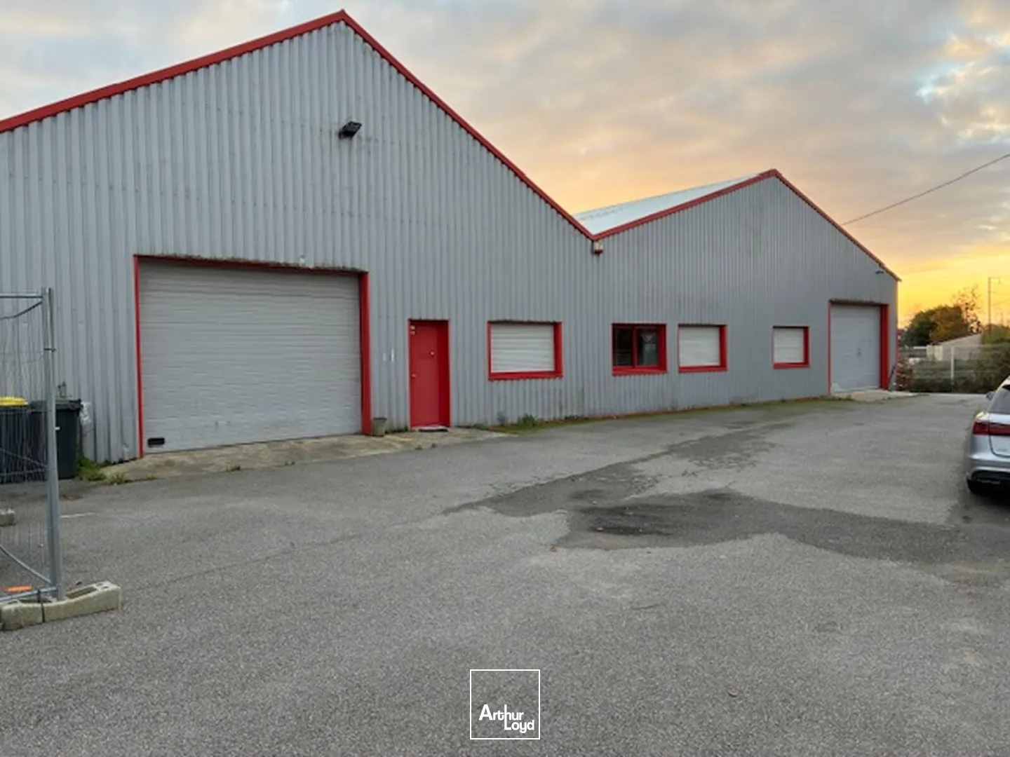 LOCATION LOCAL ACTIVITE 485M2-La CHAPELLE LAUNAY/SAVENAY