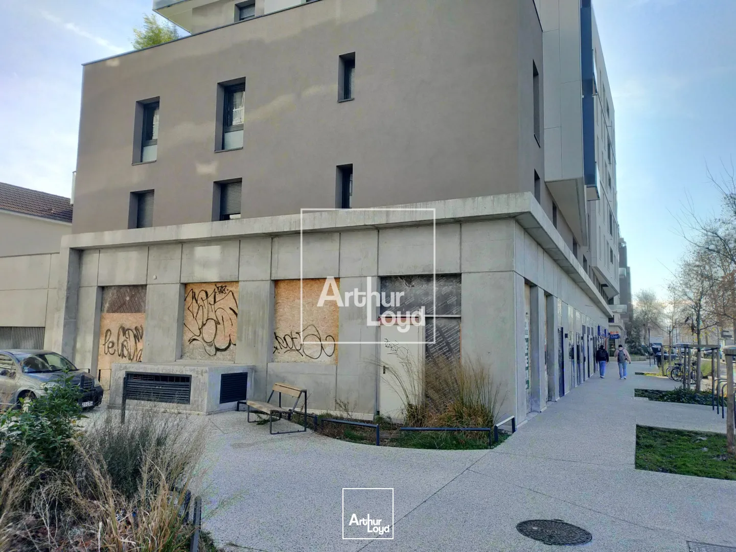 Locaux commerciaux - Location - GRENOBLE - 38100 - 76-300 - 7587444