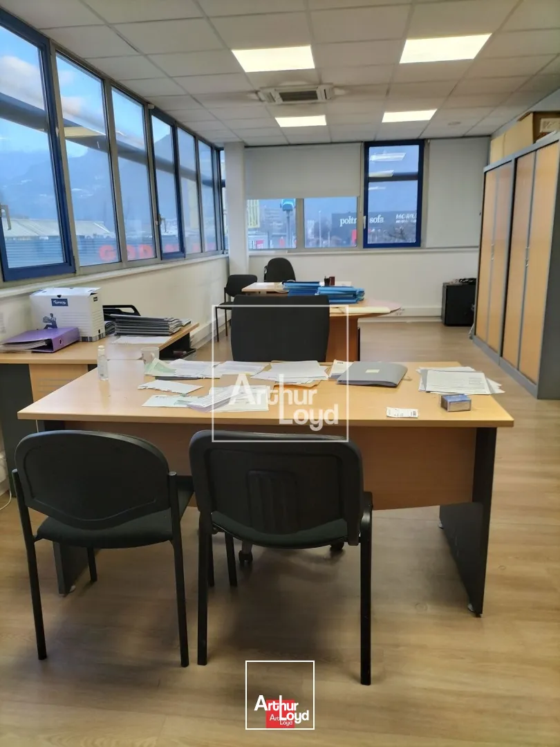 Bureaux - Location - SAINT EGREVE - 38120 - 411-411 - 7587499