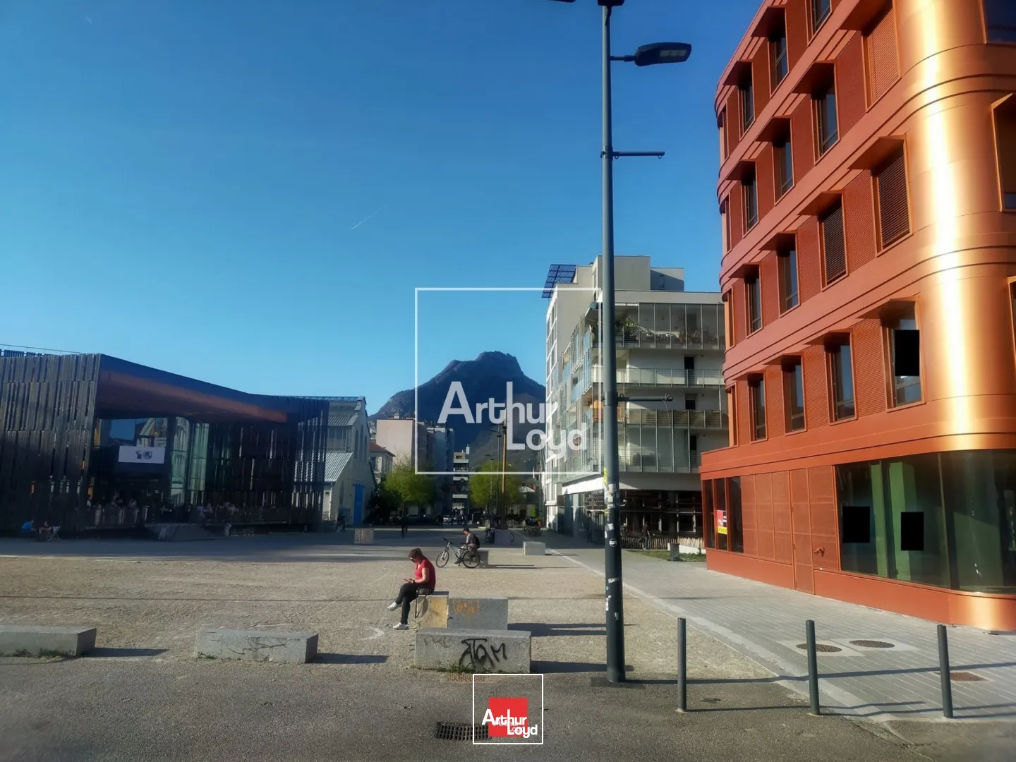 Locaux commerciaux - Location - GRENOBLE - 38000 - 304.29-304.29 - 7587537