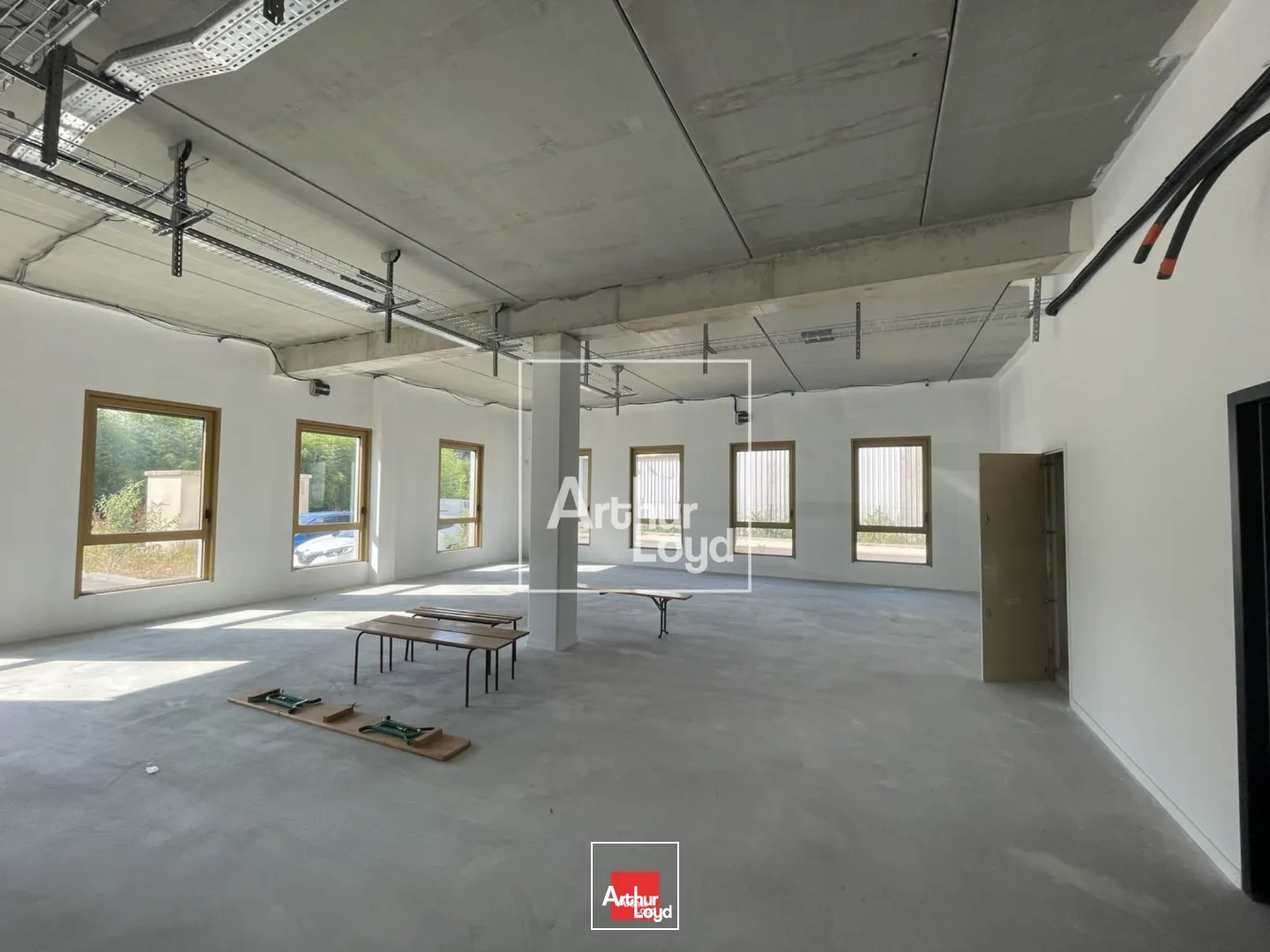 Locaux d'activité & Entrepôts - Location - SAINT MARTIN LE VINOUX - 38950 - 286.5-590.4 - 7587589