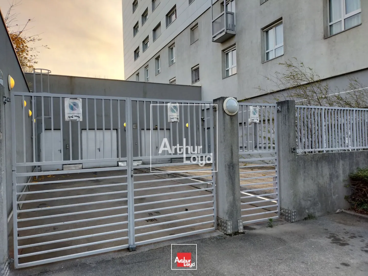 Locaux commerciaux - Vente - GRENOBLE - 38100 - 348-348 - 7587997