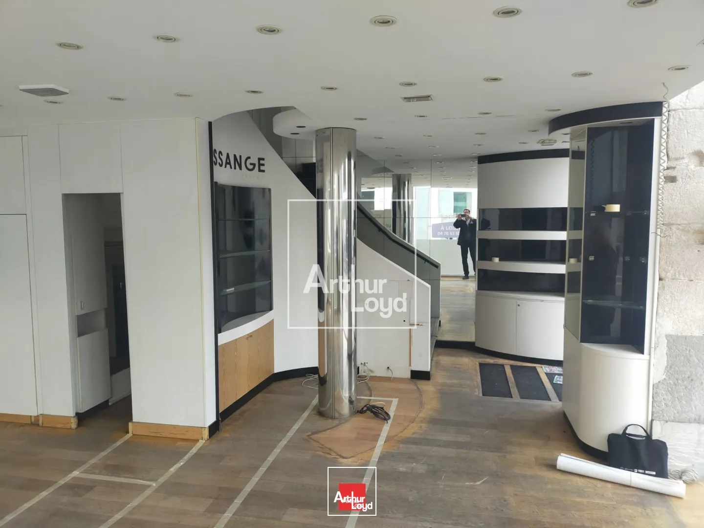 Locaux commerciaux - Location - GRENOBLE - 38000 - 106-106 - 7588001