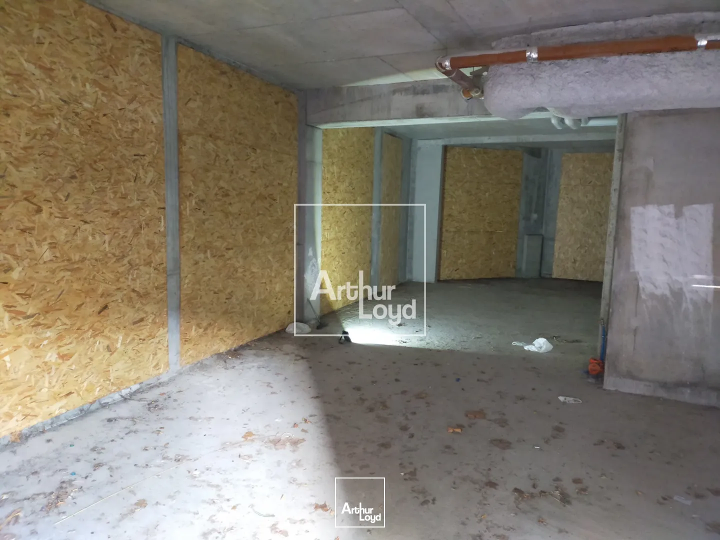 Locaux commerciaux - Location - GRENOBLE - 38100 - 83-83 - 7588019