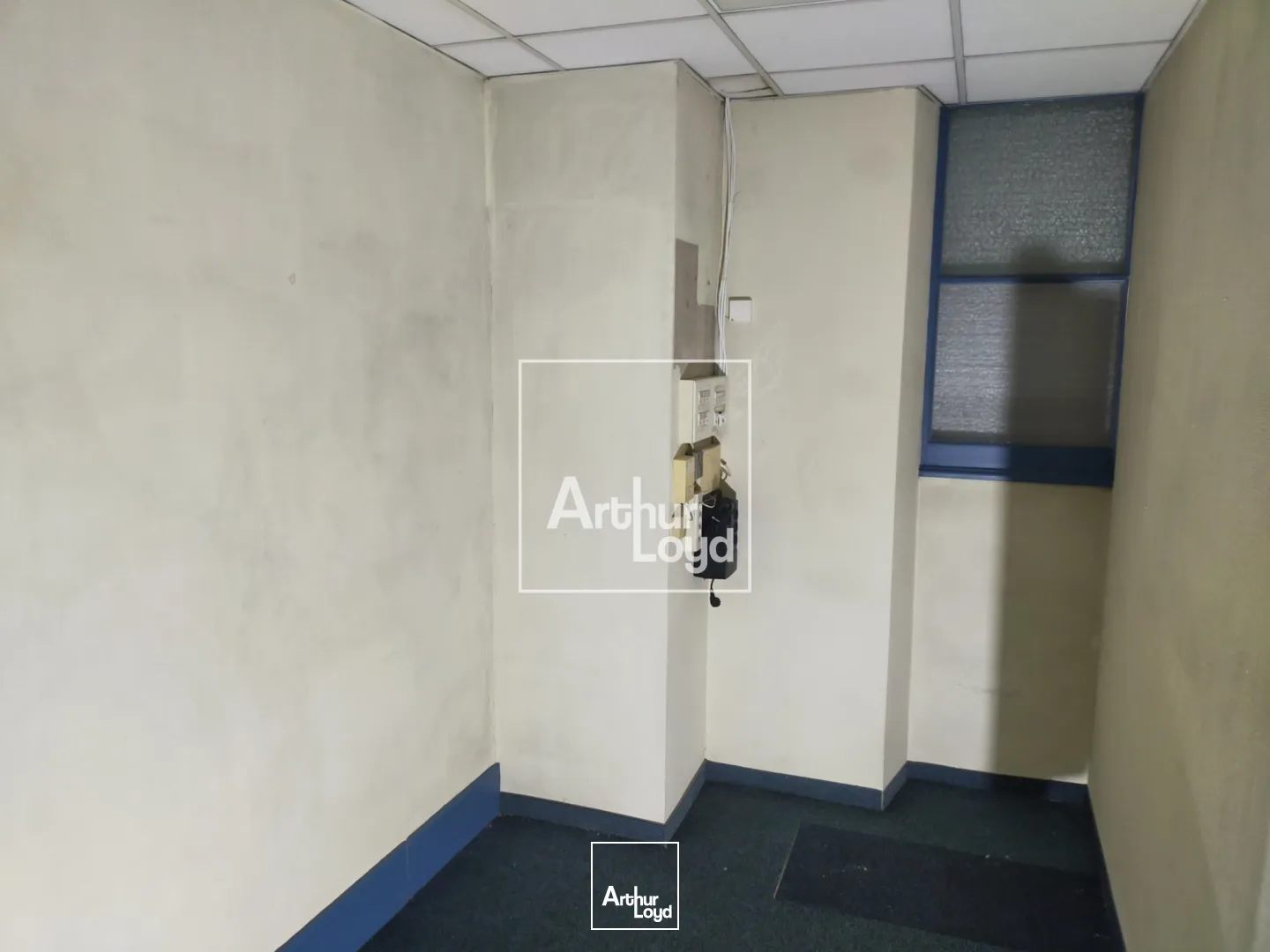 Locaux commerciaux - Location - GRENOBLE - 38000 - 84-84 - 7588040