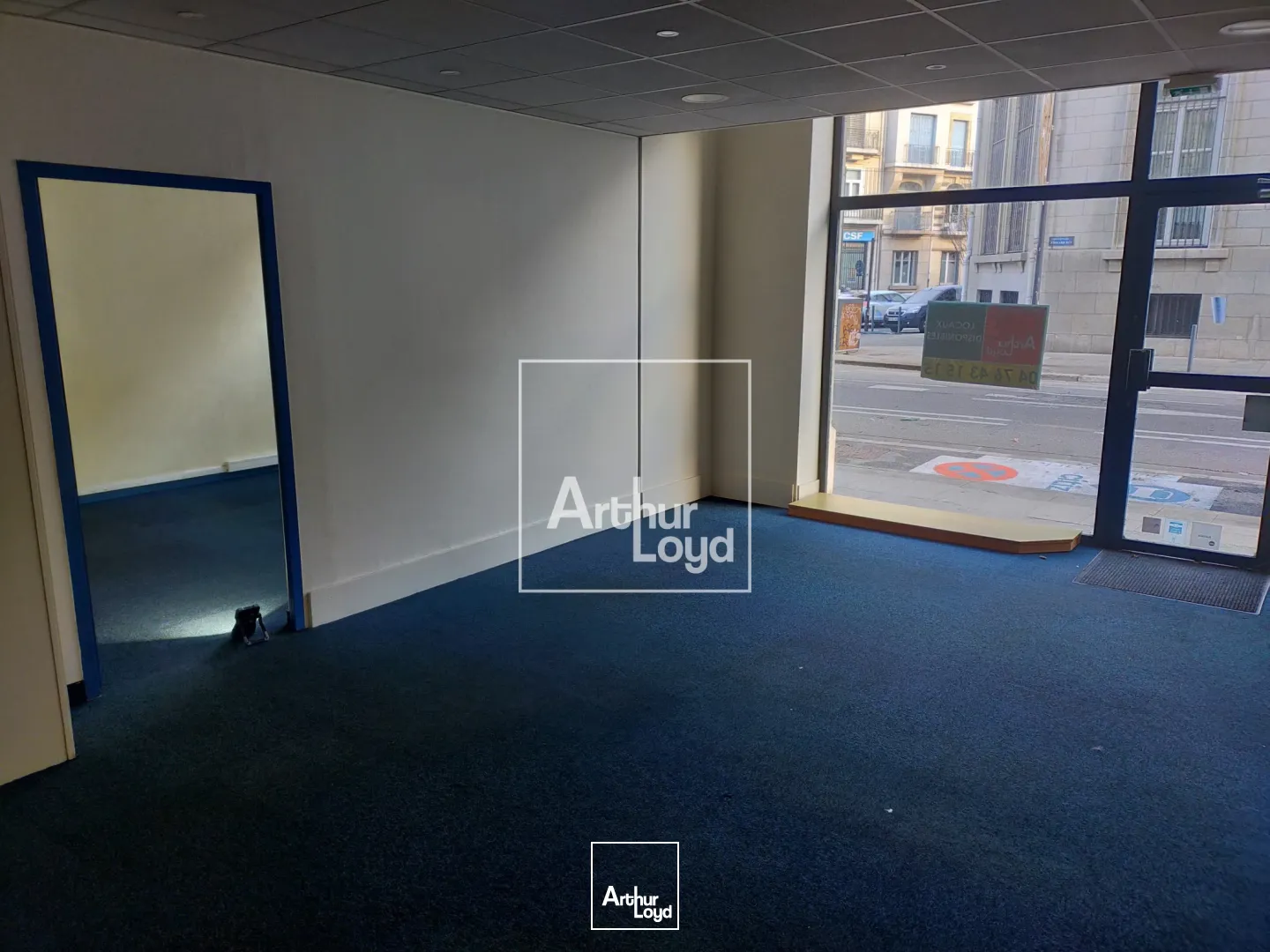 Locaux commerciaux - Location - GRENOBLE - 38000 - 84-84 - 7588034