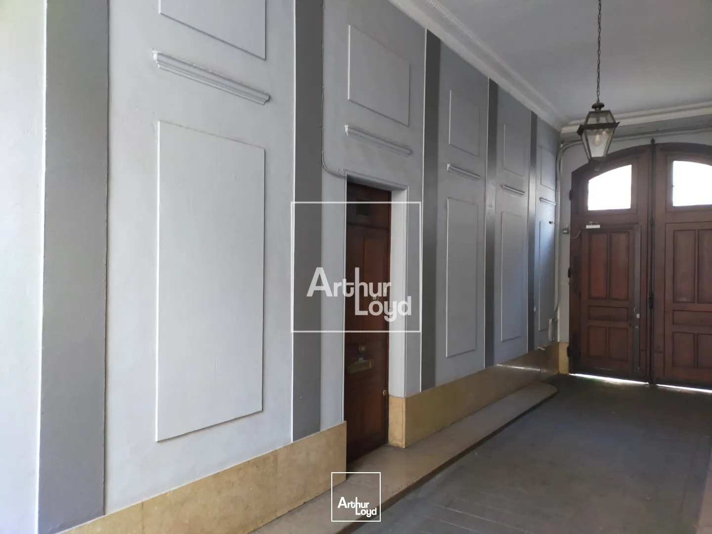 Locaux commerciaux - Location - GRENOBLE - 38000 - 84-84 - 7588044