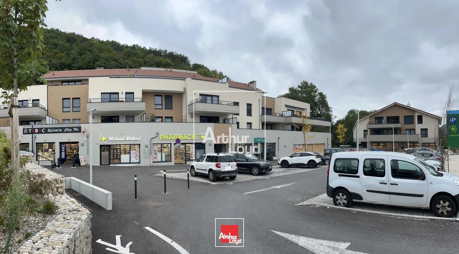 Locaux commerciaux - Location - NOYAREY - 38360 - 165-165 - 7588050