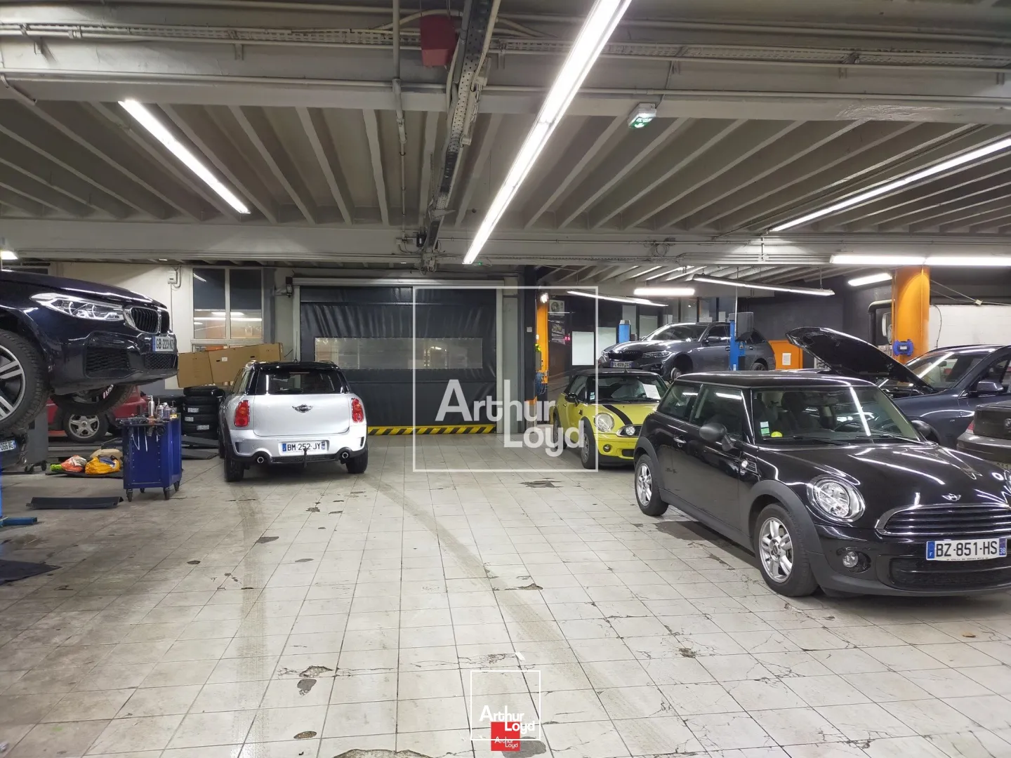 Locaux commerciaux - Location - GRENOBLE - 38000 - 1950-1950 - 7588080