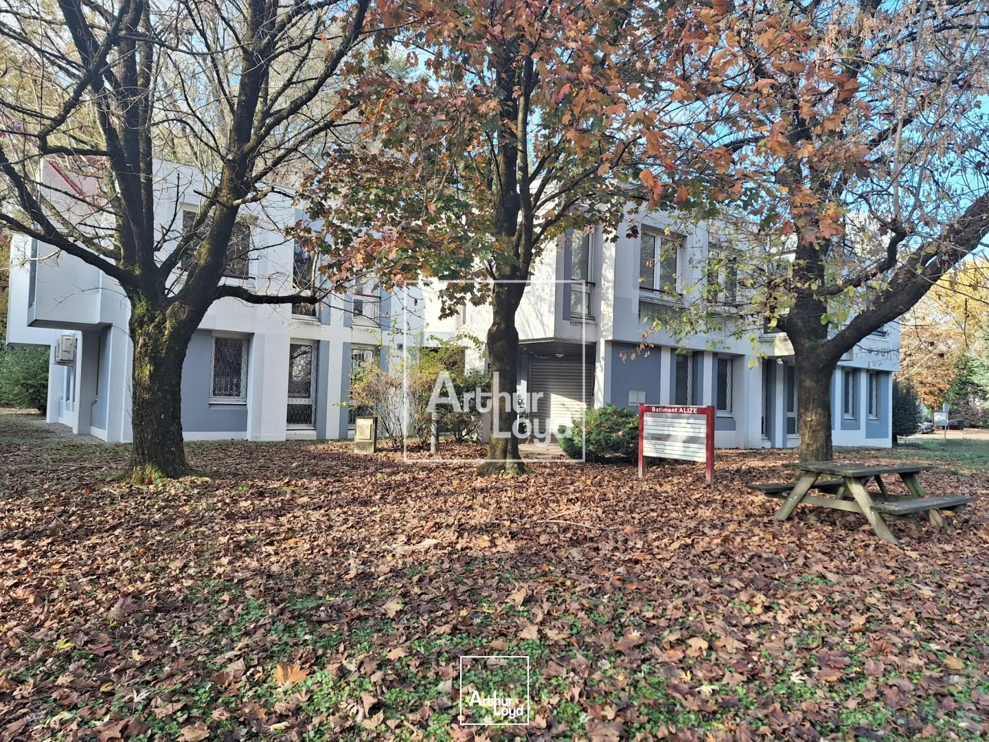 Bureaux - Vente - SAINT EGREVE - 38120 - 768-768 - 7588128