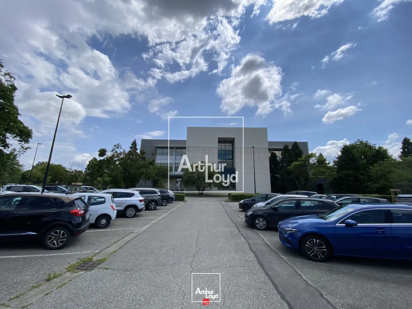 BUREAUX 3&nbsp;645 M² DIVISIBLES ENTIEREMENT RENOVES - A LOUER - EYBENS