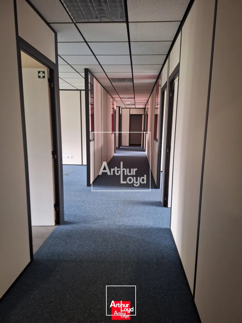 DEUX BUREAUX A LOUER VEUREY VOROIZE - 157 m² et 340 m²